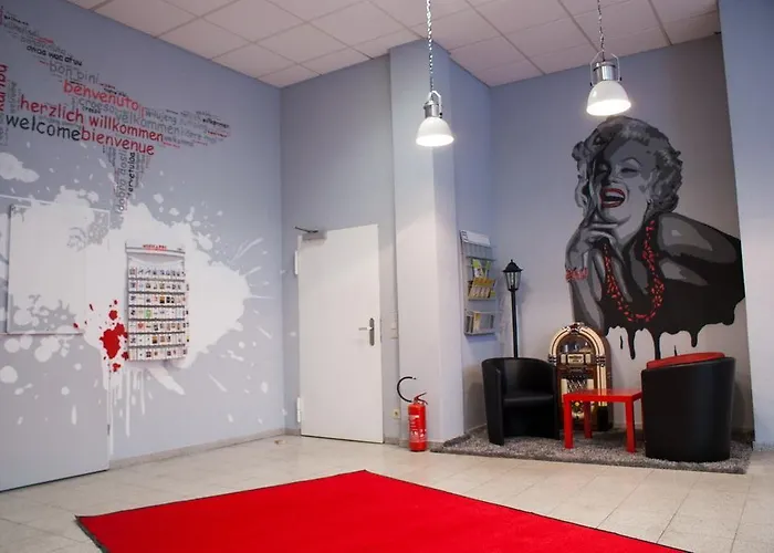 Die Etage East Hostel