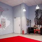 Die Etage East Hostel