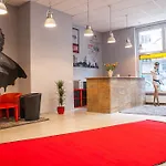 Die Etage East Hostel *
