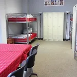 Die Etage East Hostel *
