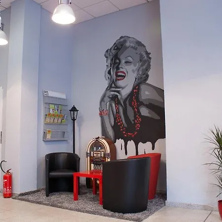 بيت شباب Die Etage East برلين