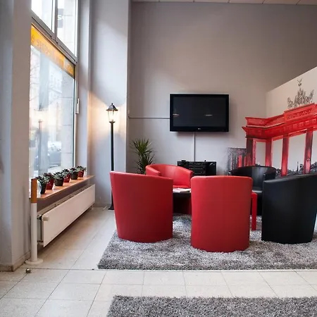 Die Etage East بيت شباب برلين