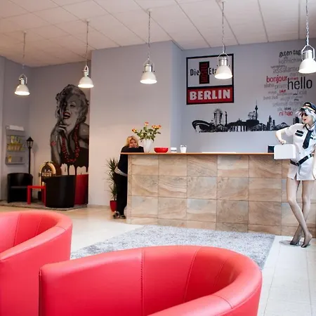 Die Etage East بيت شباب برلين